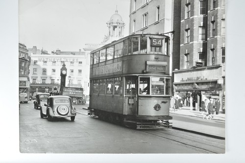 Double decker tram grove - decker,